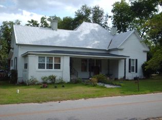 199 Tennyson St, Pelham, GA 31779