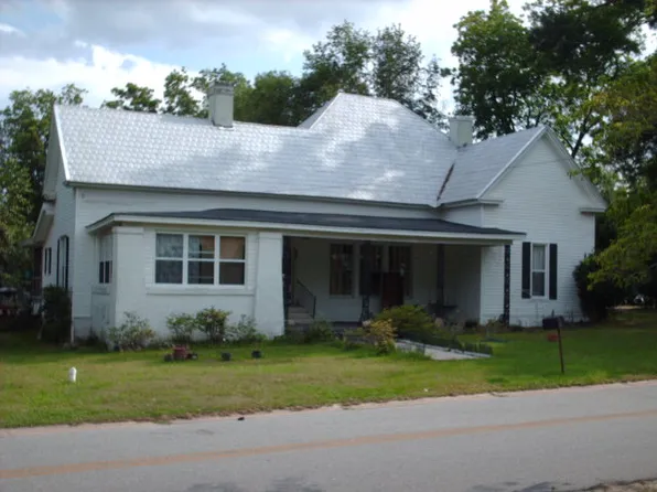 199 Tennyson St, Pelham, GA 31779