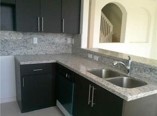 16586 SW 71st Ter, Miami, FL 33193