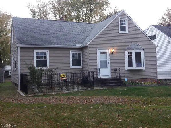6668 Orchard Blvd, Parma Heights, OH 44130