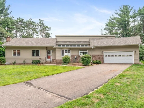 1103 N Moonlight Dr, Altoona, WI 54720