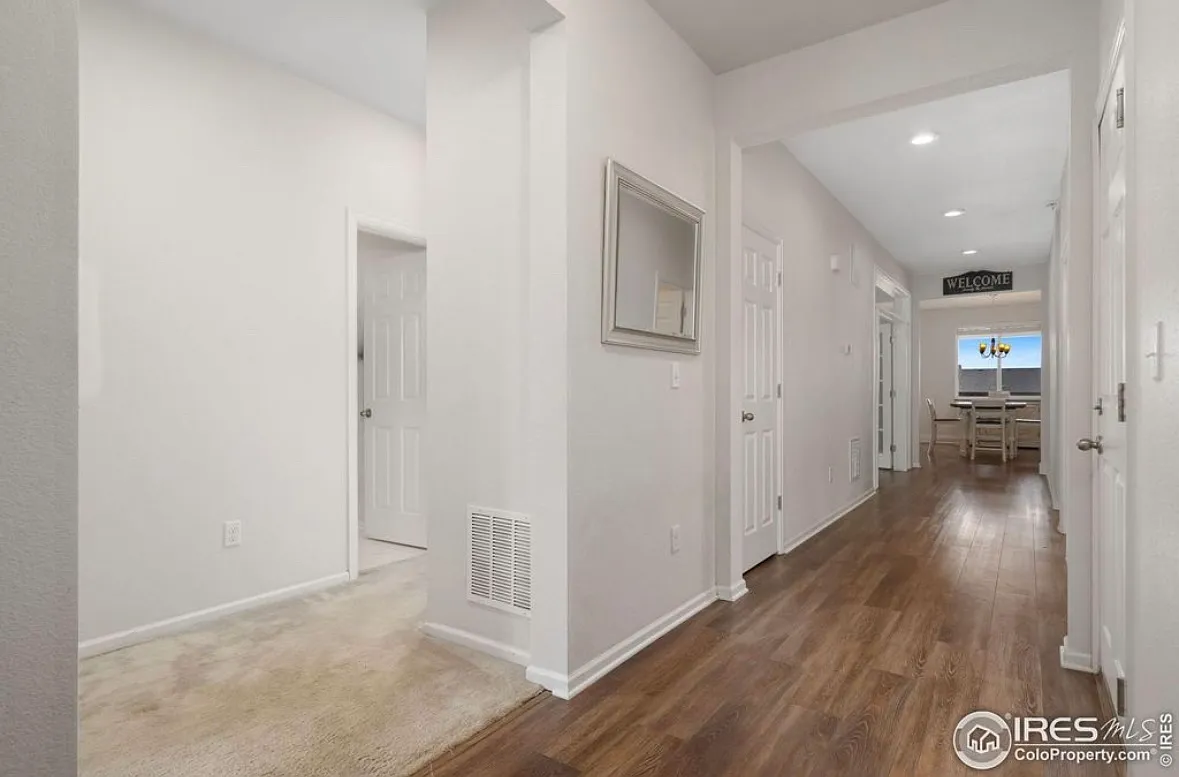 3 bed, 3868 sqft, $3,300 — Photo 2