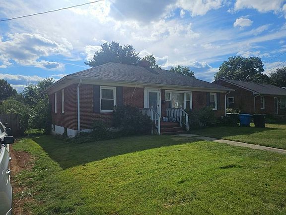 3rd image of 3510 Valley View Ave NW