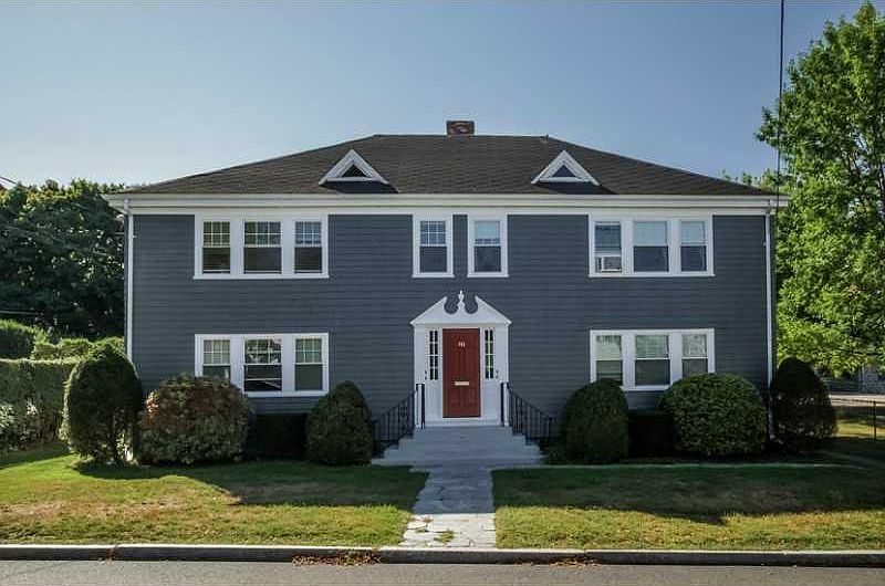 Front view, Lower left unit.