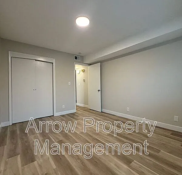 2119 Arbor St #203 — Photo 11