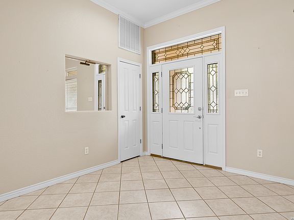 4th image of 104 Peachtree