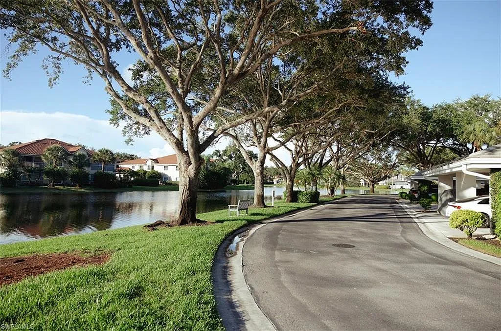 2 bed, 2.0 bath, 1450 sqft, $5,500 — Photo 3