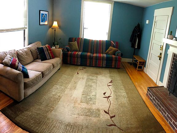 5th image of 1426 Warren Ave N APT A