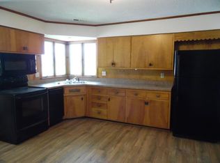 712 W Helm St, Brookfield, MO 64628