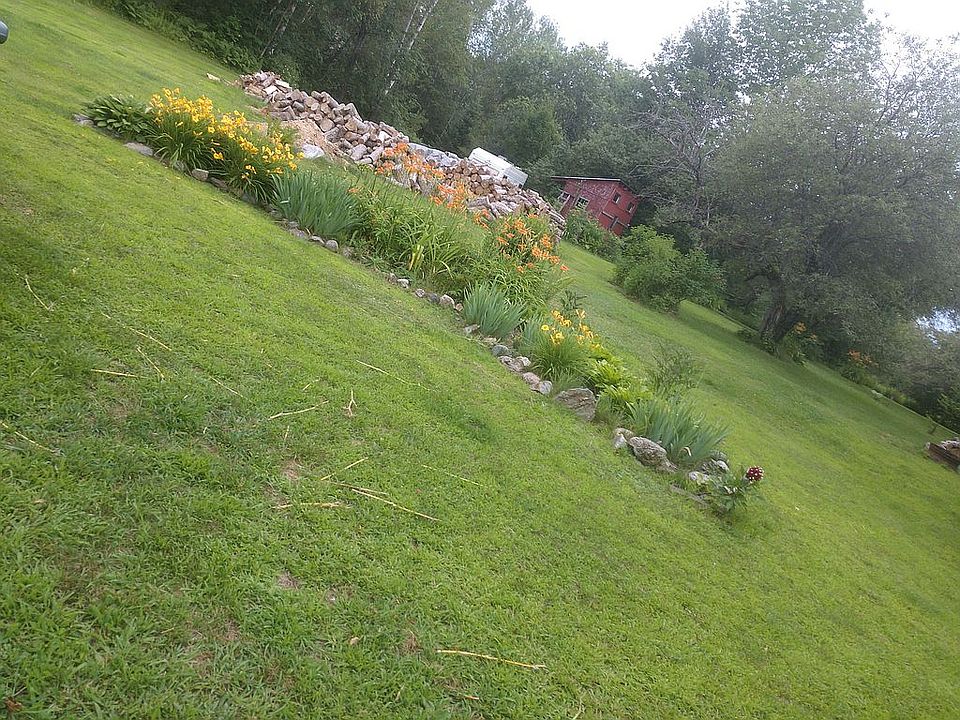 2nd image of 149 Hartland Rd