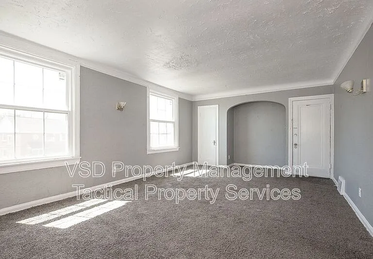 14717 Milverton Rd #UP — Photo 11
