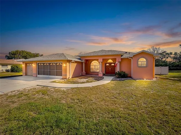 5420 Fern Dr, Weeki Wachee, FL 34607