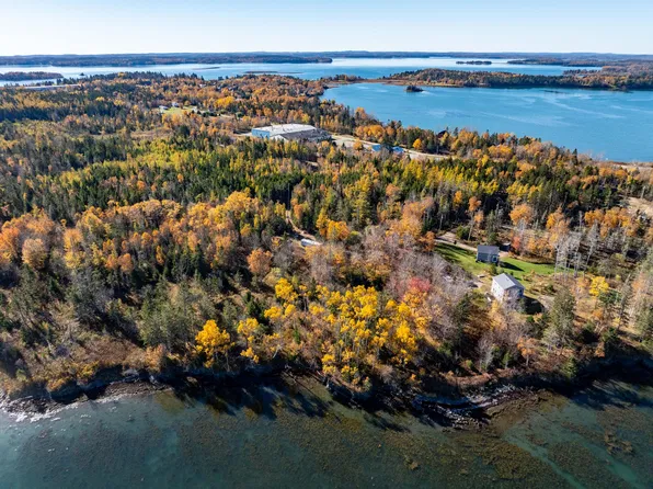 17 Indian Road, Eastport, ME 04631