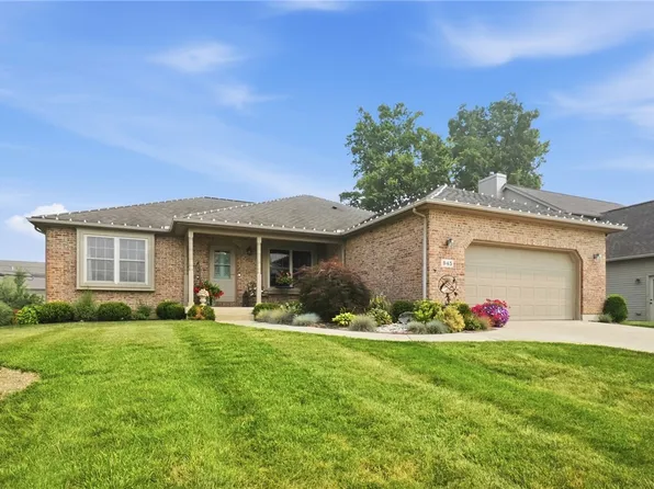 945 Oak Hill Ct, Troy, OH 45373