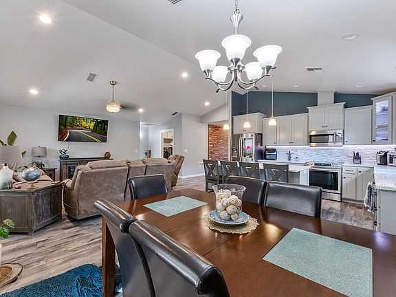 5th image of 266 Retirement Ln