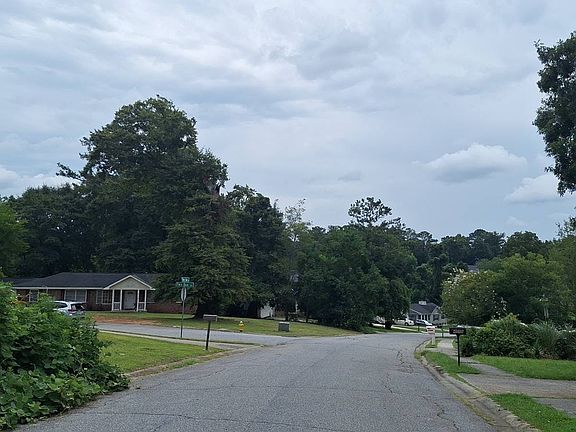 4th image of 4090 W Oak Dr