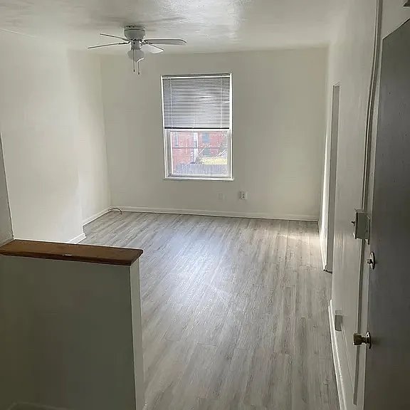 5435 Jackson St #3 — Photo 1