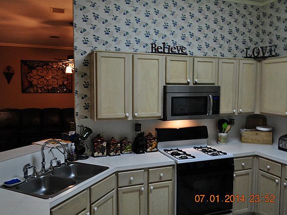 Kitchen with lots of prep space.