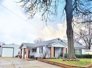 1505 Everett Dr, Pekin, IL