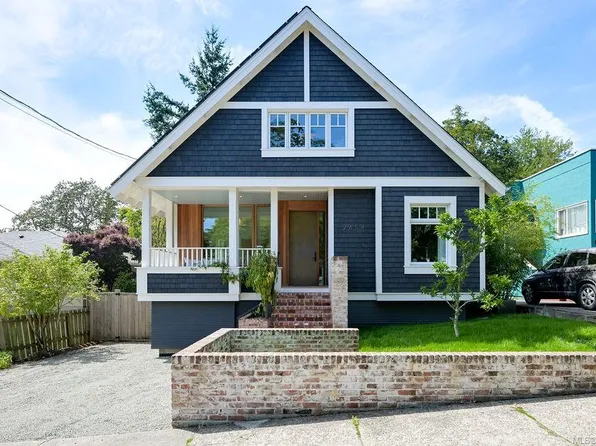2654 Fernwood Rd, Victoria, BC V8T 3A2