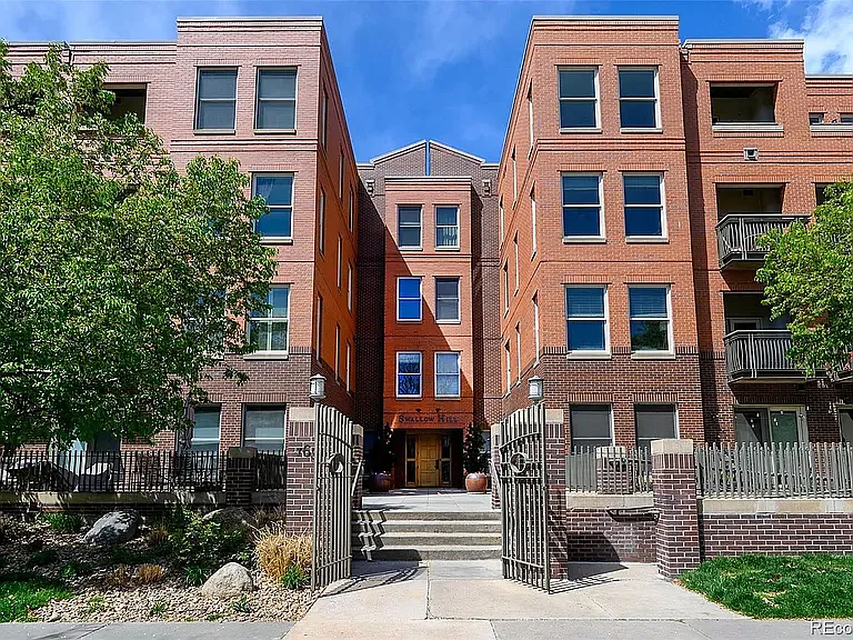 1631 N Emerson St #117 — Photo 6
