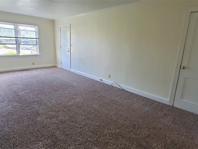 Inlet Pointe Apartments — Photo 4