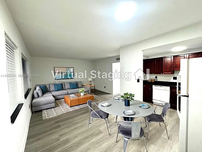 1525 NE 135th St #3 — Photo 12