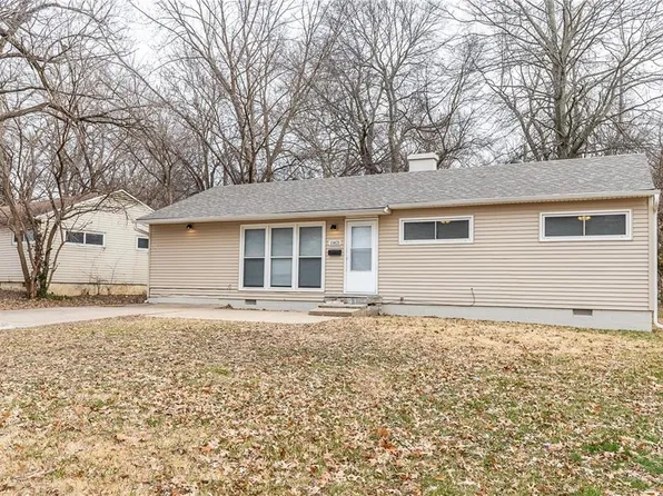 11421 Manchester Ave, Kansas City, MO 64134
