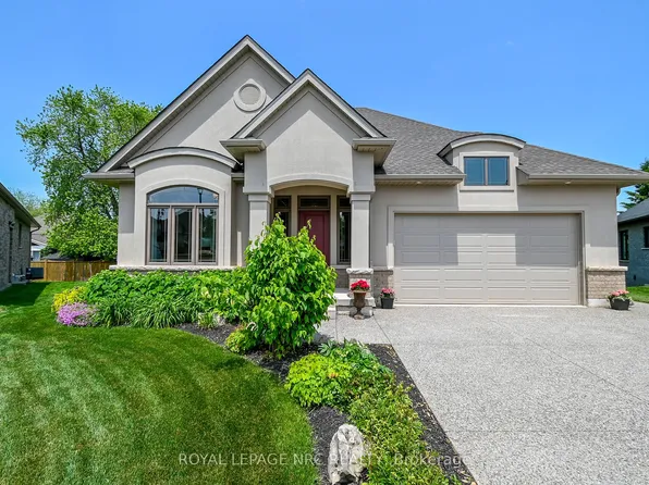 11 Emily Ln, Pelham, ON L0S 1E4