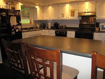 3rd image of 107 Poplar Dr