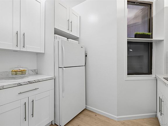 4th image of 169 Allen Street #4A
