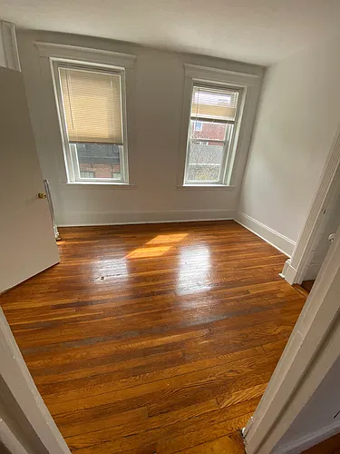 7 Myrtle St Photo 1
