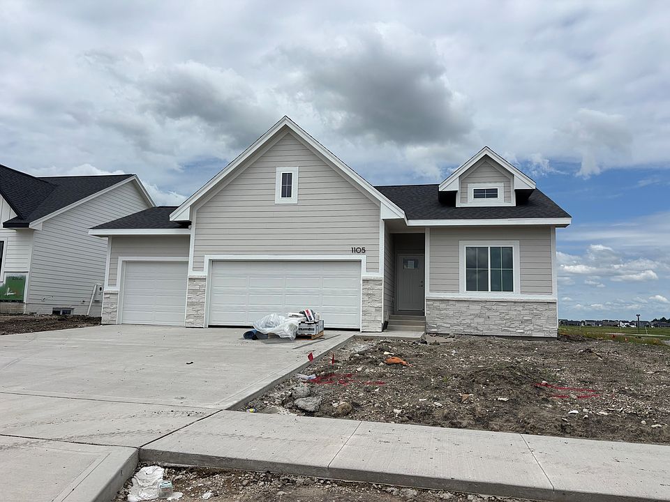 1st image of 1105 SW 18th Ct