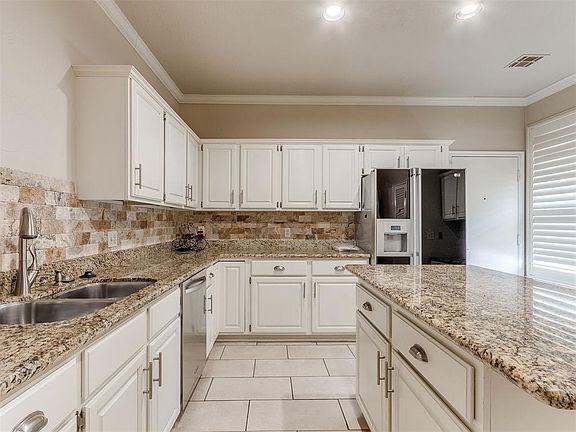 5th image of 8810 N May Ave #61A