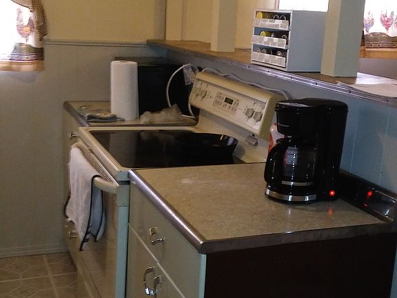 4th image of 4134 Fleetwood Dr