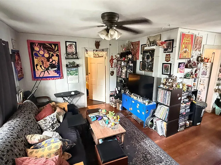 3203 Guadalupe St — Photo 1