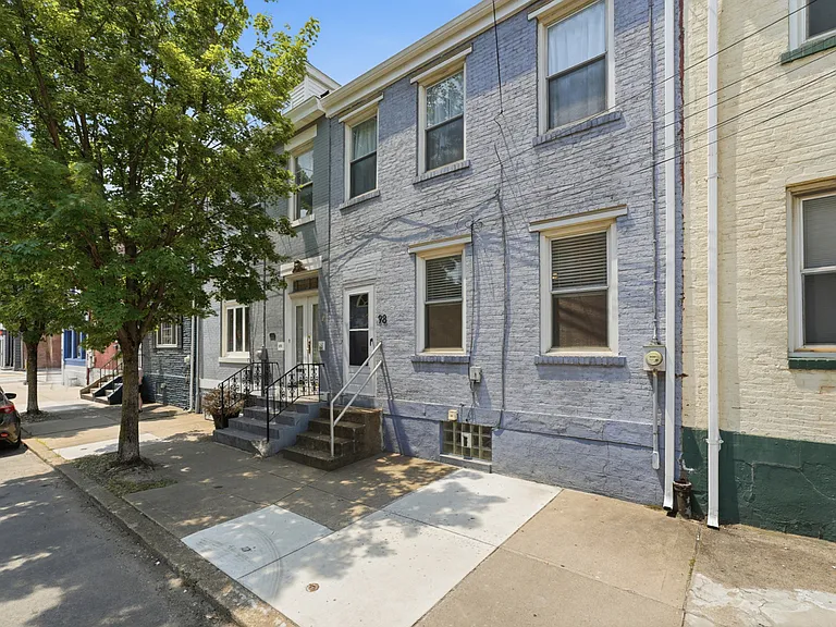 98 S 18th St — Photo 3