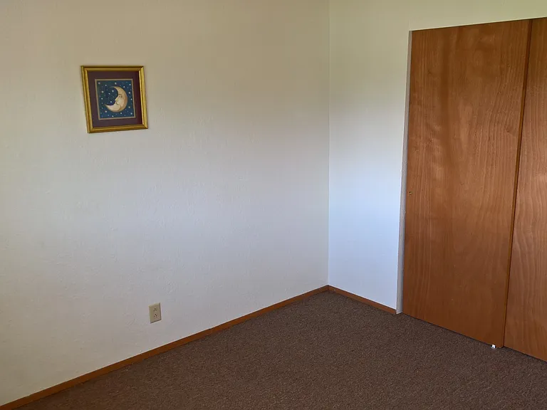 640 Date Ave — Photo 3