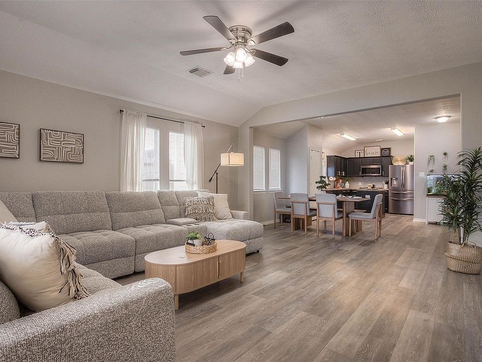 1st image of 5049 Willow Point Dr