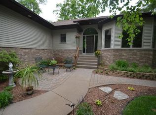 13410 Vickers St NE, Ham Lake, MN 55304