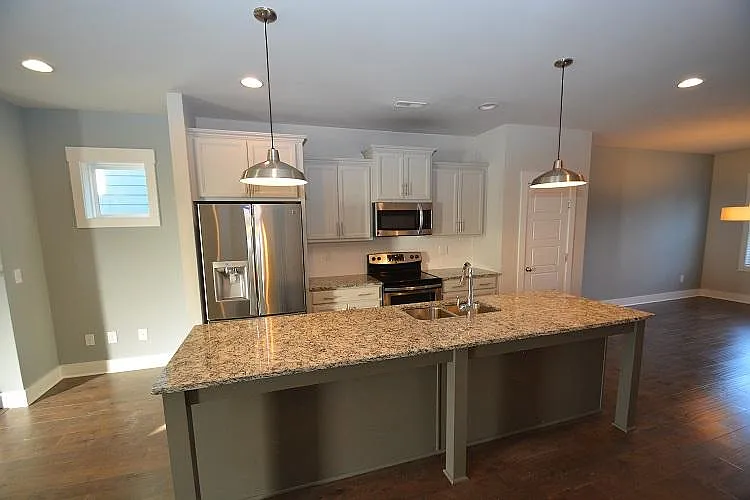 725 Fireball Ct — Photo 6