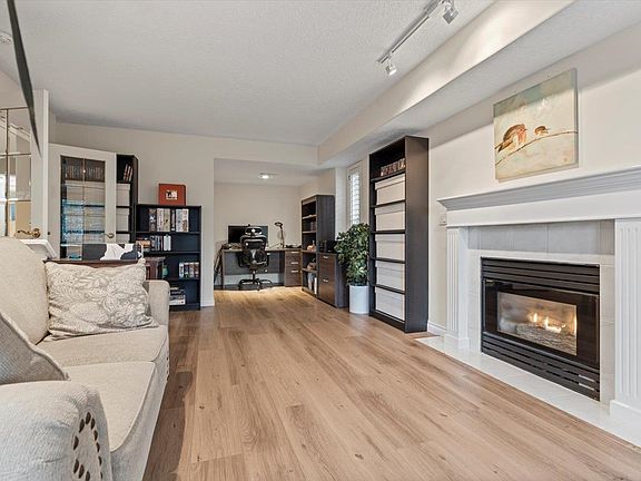 4th image of 4001 Old Clayburn Rd #90