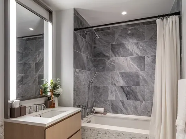 500 West 45th Street image 6 of 17