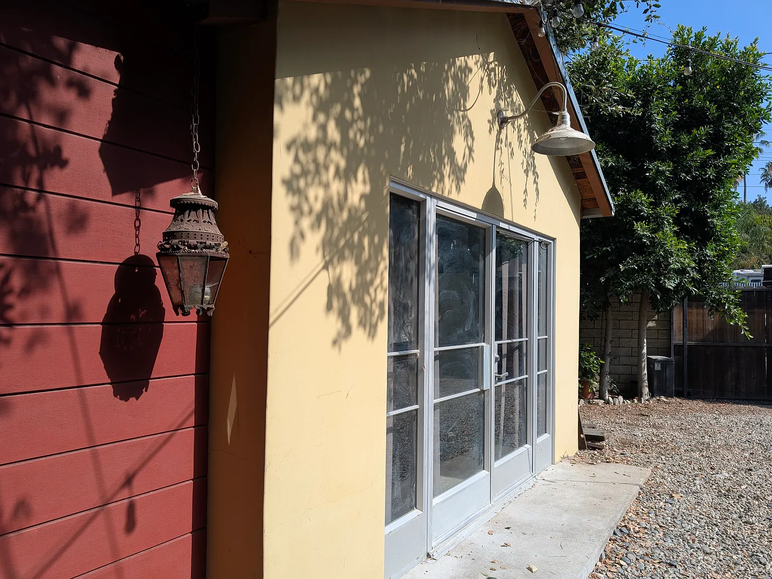 11039 Memory Park Ave — Photo 1