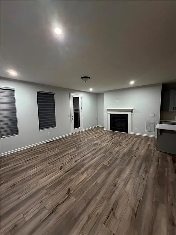 4 bed, 3.5 bath, 2425 sqft, $3,200 — Photo 4