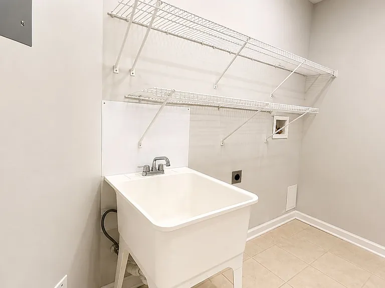 216 Turnbridge Cir — Photo 15