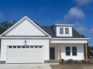 3210 School View Dr, Farmville, NC 27828