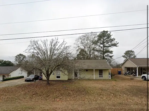 62 Lee Road 819, Phenix City, AL 36870