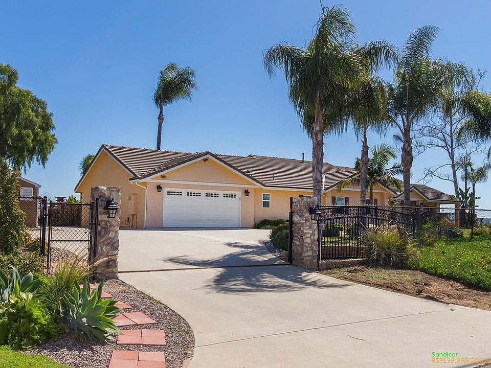 2nd image of 3044 Alta Vista Dr