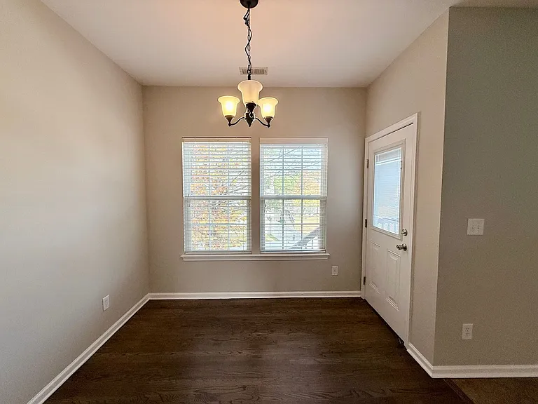 4818 Summerside Dr — Photo 8